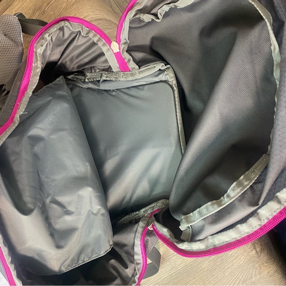 The North Face Terra 40 Hiking Backpack M/L Gray Pink EUC Outdoors - Picture 3 of 9